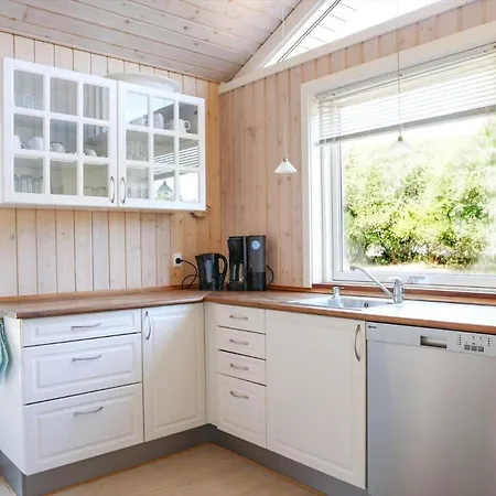 13311-1-asnaes-hove-straede-42-c