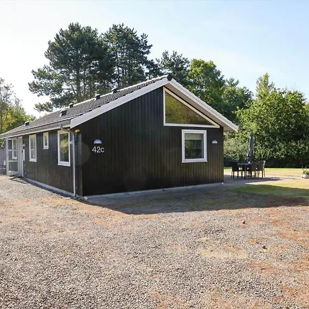 13311-1-asnaes-hove-straede-42-c * Hove Strand