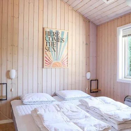 13311-1-asnaes-hove-straede-42-c * Hove Strand