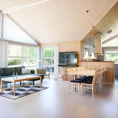 13311-1-asnaes-hove-straede-42-c *