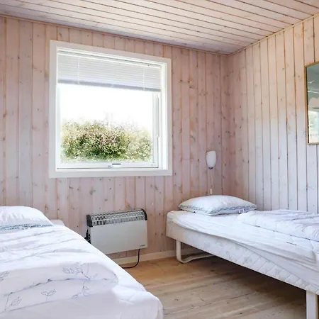 13311-1-asnaes-hove-straede-42-c בית נופש *